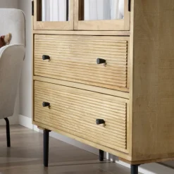 Banak Boréal Vitrine en bois massif de manguier et métal