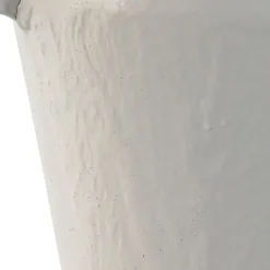 Banak Zasak Vase en métal